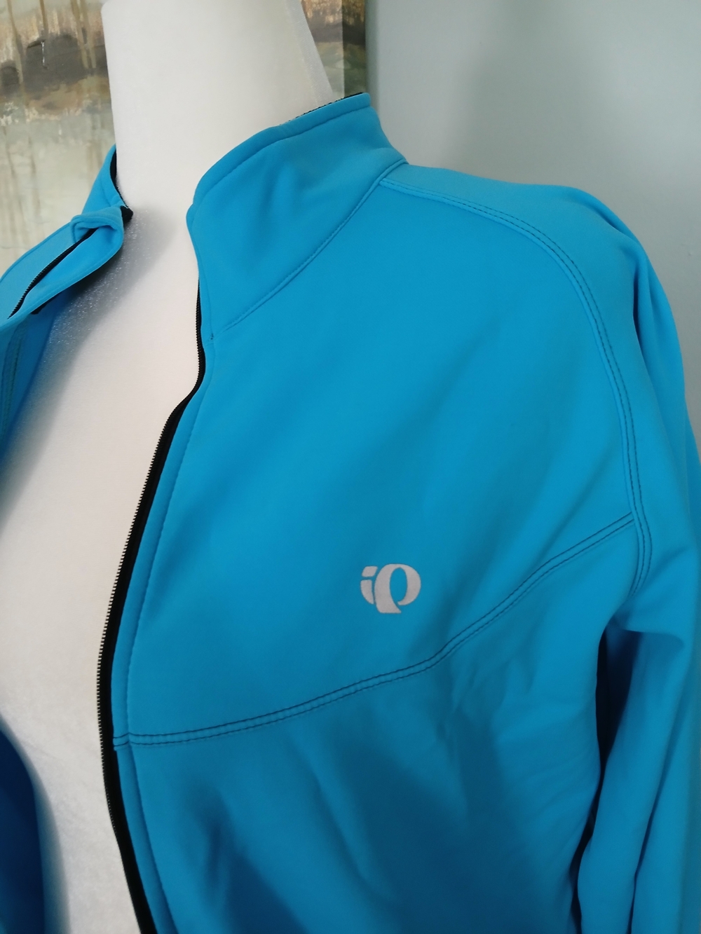 Pearl Izumi Women’s Aqua Blue Softshell Jacket